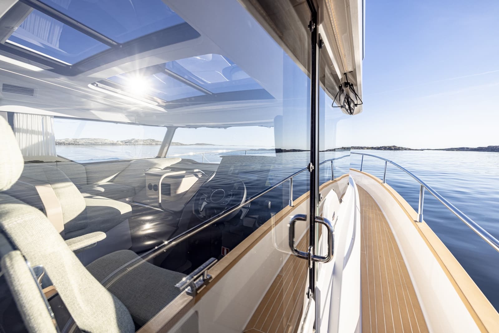 Nimbus 495 Flybridge Transparency